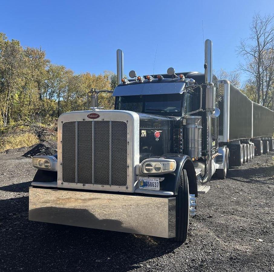 Used 2009 Peterbilt 389