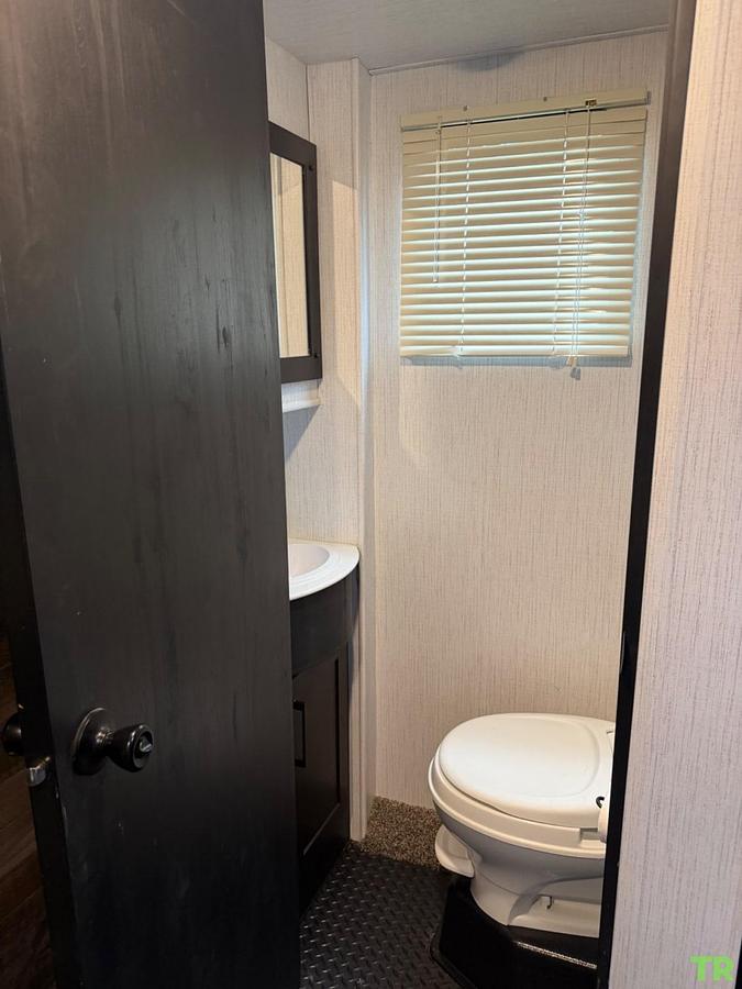 Used 2021 Heartland Gravity 3610 Fifth-Wheel Toy Hauler