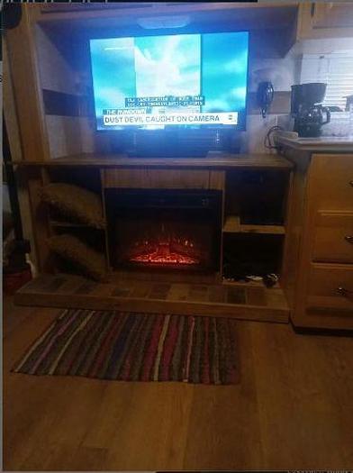 Used 2004 Fleetwood Discovery 39L