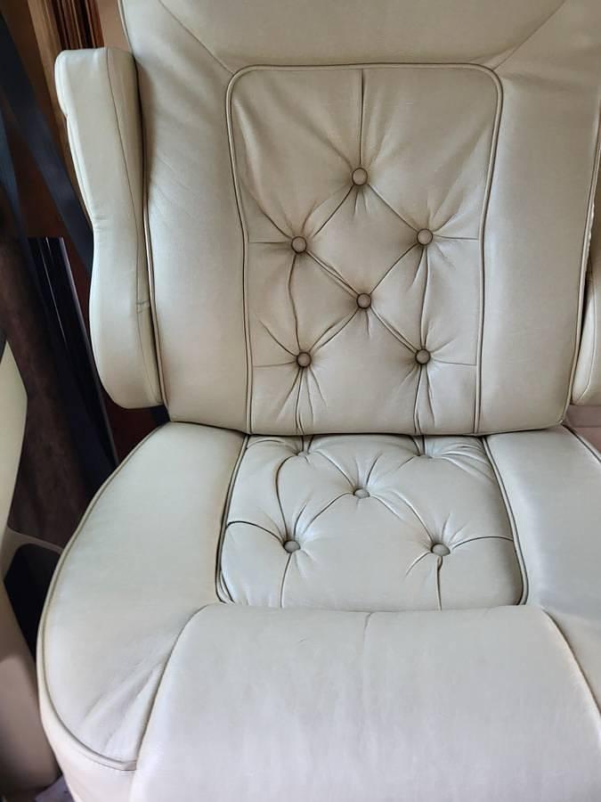 Used 2012 Tiffin Allegro Bus 43QGP