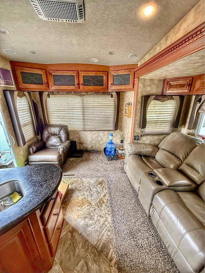 Used 2015 Northwood Arctic Fox Silver Fox 29-5T