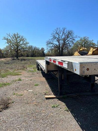 Used 2023 Transcraft Platform Trailer