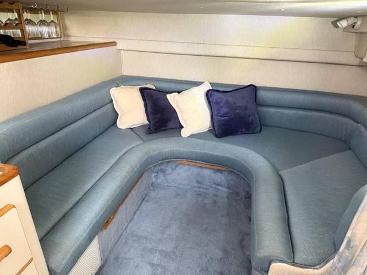 Used 1994 Sea Ray 370 Sundancer Powerboat