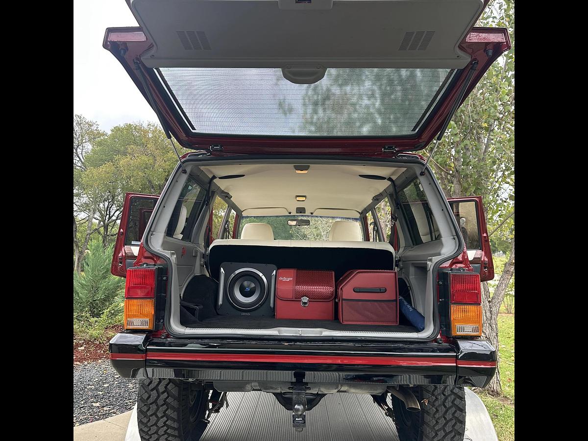 Used 1996 Jeep Cherokee 2WD 4-Door