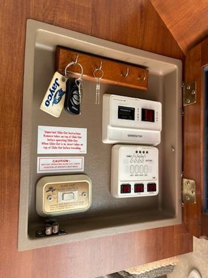 Used 2004 Jayco Granite Ridge Class C Motorhome
