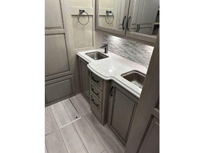 Used 2023 Newmar Dutch Star 4369