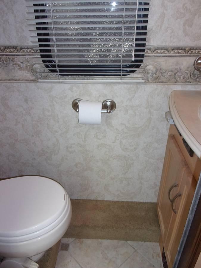 Used 2005 National Tropical T399