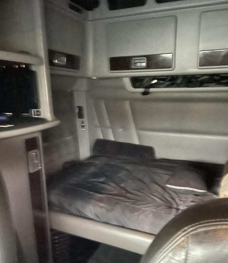 Used 2023 PETERBILT 389 & 2024 GREAT DANE ROLL TARP TRAILER