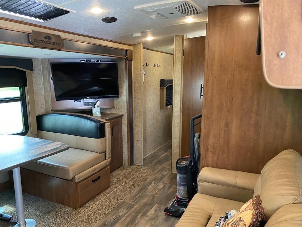 Used 2022 Outdoors RV Back Country Series Mtn Trx 24KRS Travel Trailer
