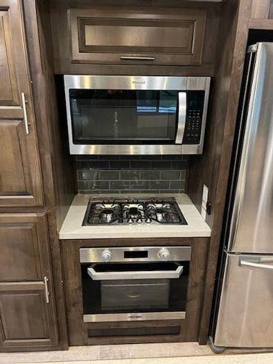 Used 2019 Crossroads Cameo 3921RB