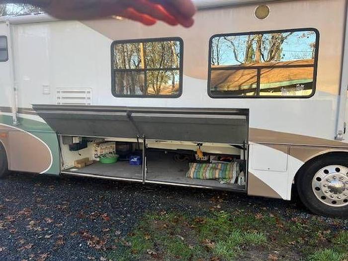 Used 2001 Alpine Coach