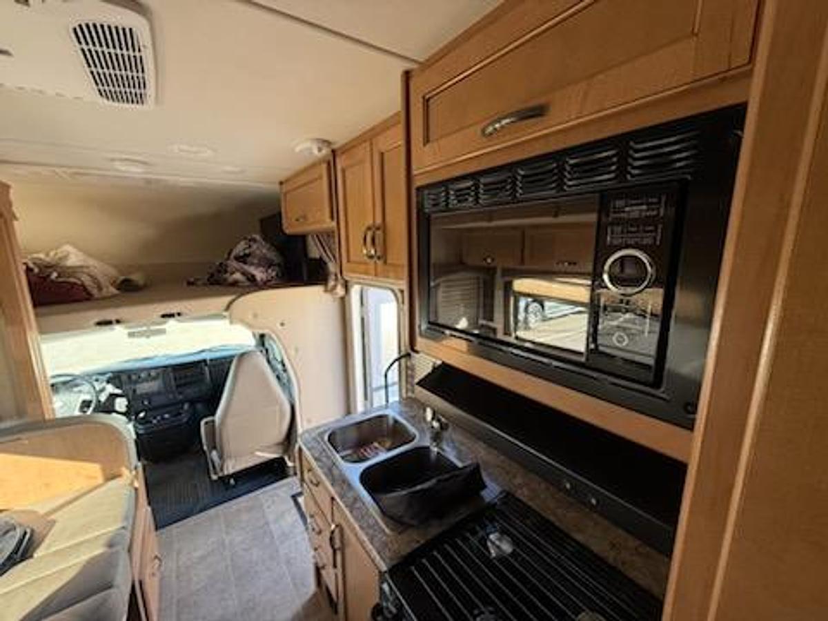 Used 2017 Thor Motor Coach Chateau 24F Class C Motorhome