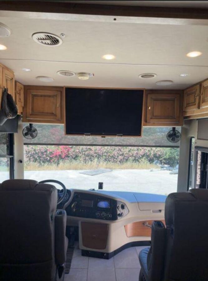Used Premium 2018 Tiffin Phaeton 40IH XSH