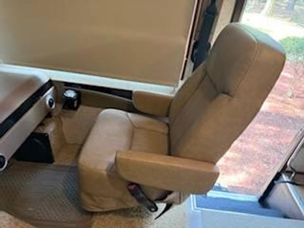 Used 2014 Forest River Georgetown XL 352Q