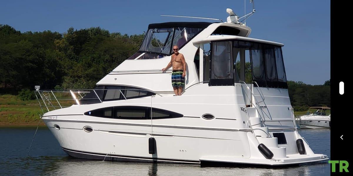 Used 2002 Carver 346 Motor Yacht