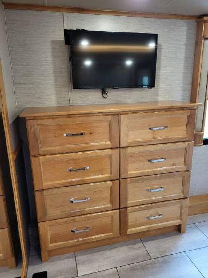 Used 2020 Vanleigh Beacon 39 RLB Fifth Wheel