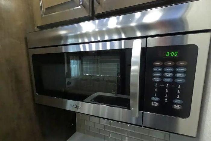 Used 2020 Dutchmen Voltage 3635