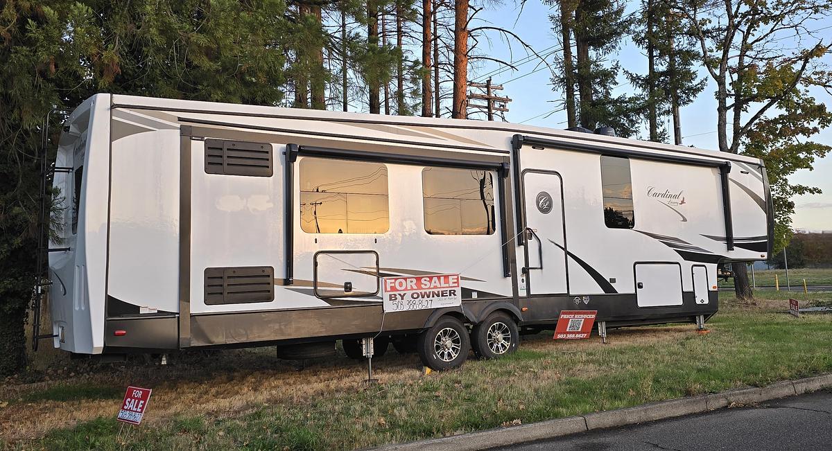 Used 2021 Forest River Cardinal Luxury 390FBX