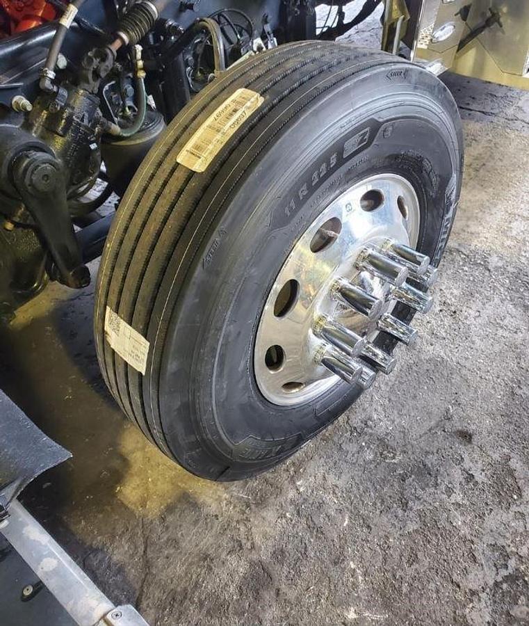 Used 2020 Peterbilt 389 Sleeper Semi Truck