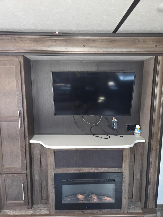 Used 2018 Crosswinds Volante VL30EK Travel Trailer