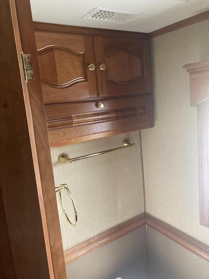 Used 2005 Monaco Signature Castle IV Class A Motorhome