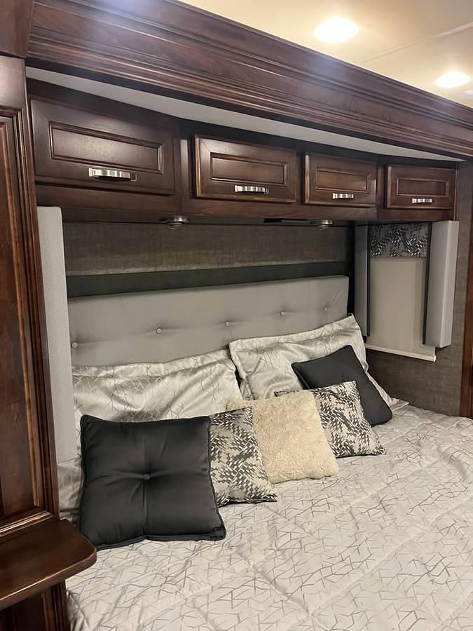 Used 2022 Renegade Verona VSB36