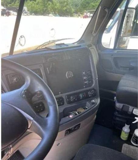 Used 2017 Freightliner CASCADIA 125 EVOLUTION