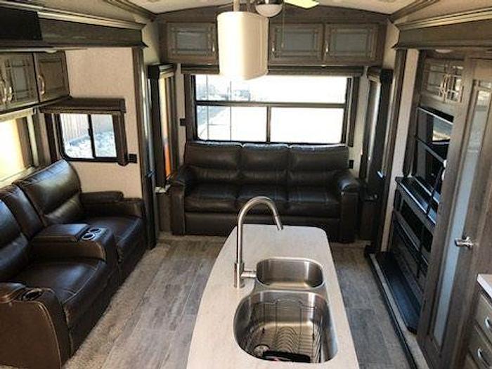 Used 2018 Keystone Montana 3813MS 2018 GMC Denali