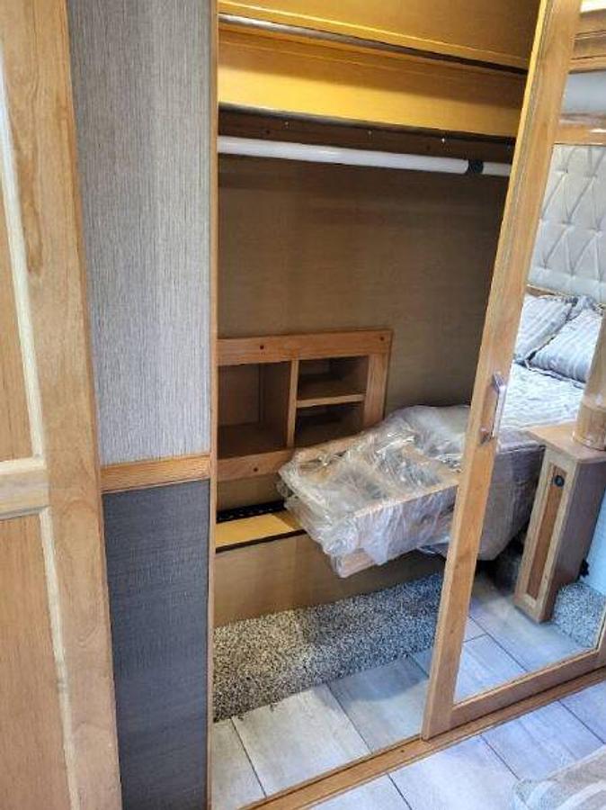 Used 2020 Vanleigh Beacon 39 RLB Fifth Wheel