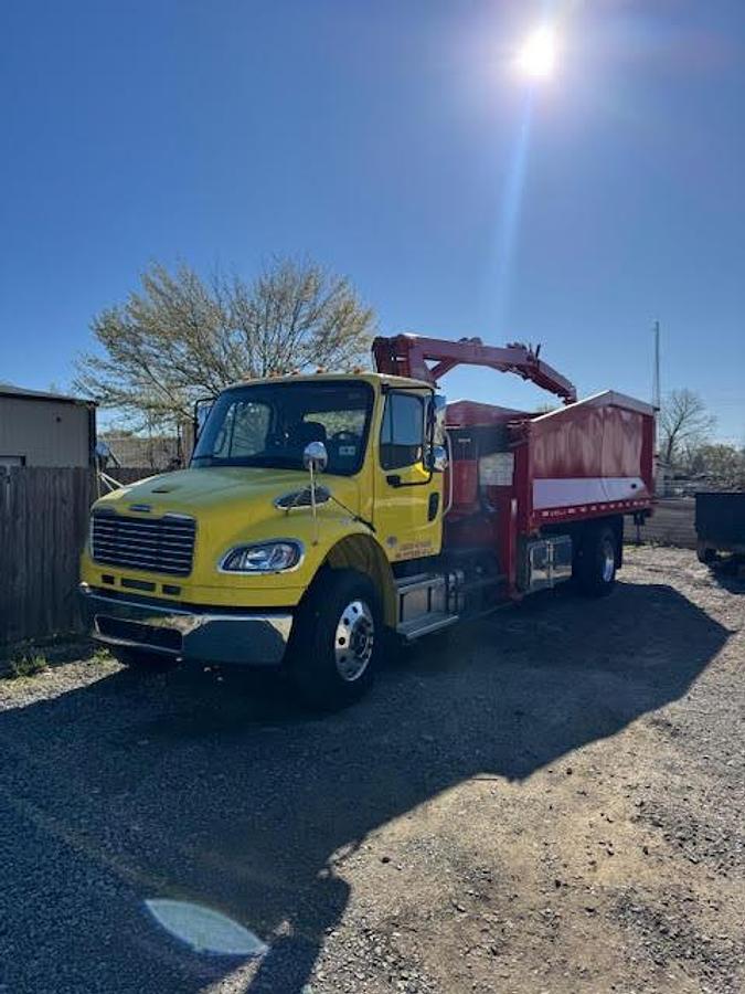 Used 2023 Freightliner Business Class M2 Grapple Truck