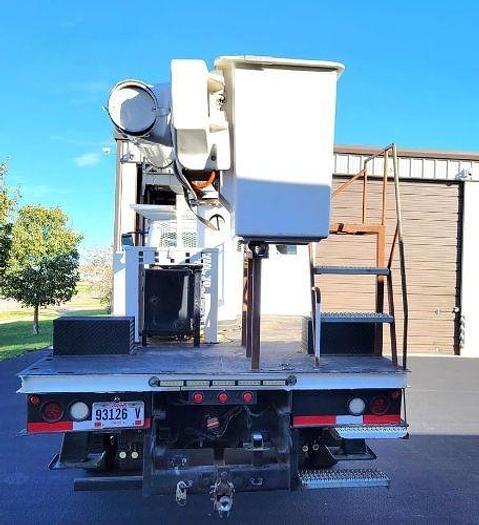 Used 2006 Freightliner BUSINESS CLASS M2 106