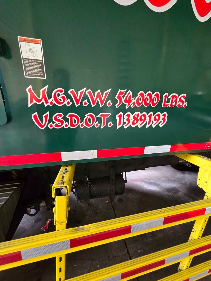 Used 2008 Mack MP7 Semi Truck | Heavy-Duty Performance | Excellent Condition | Ready to Work