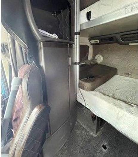 Used 2013 Volvo VNL64T780