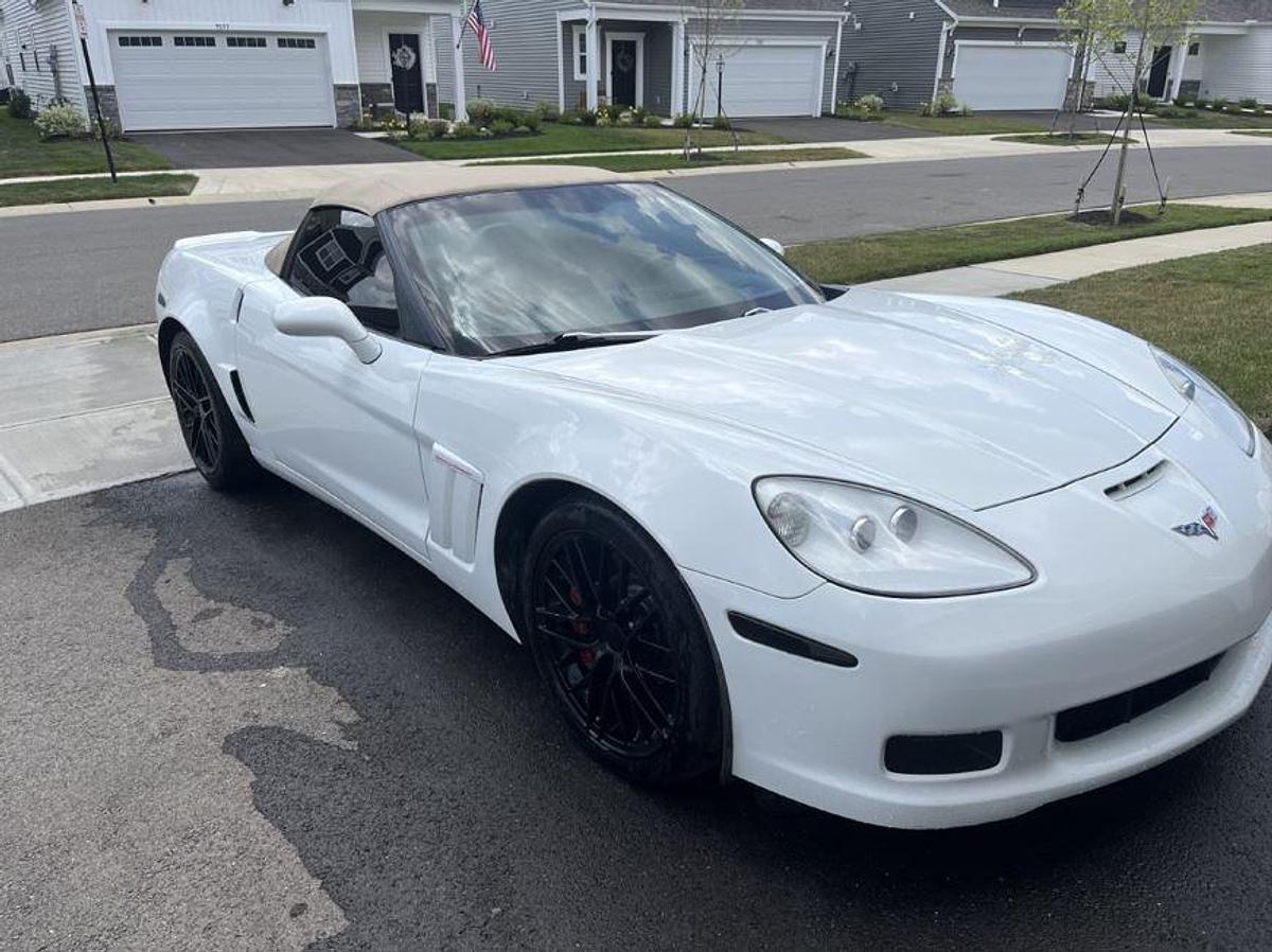 Used 2011 Chevrolet Corvette Z16 Grand Sport w/3LT Convertible
