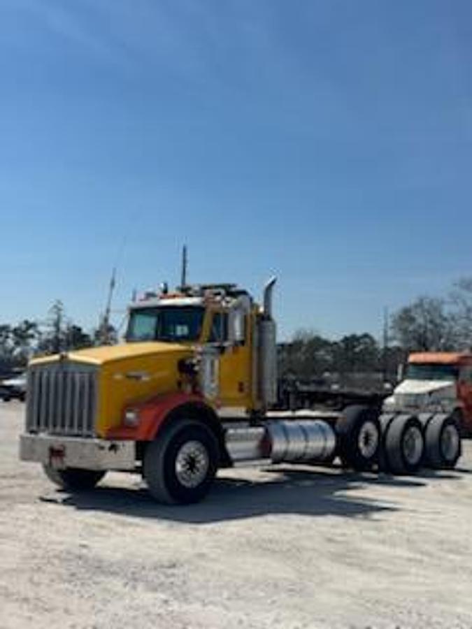 Used 2006 Kenworth T880