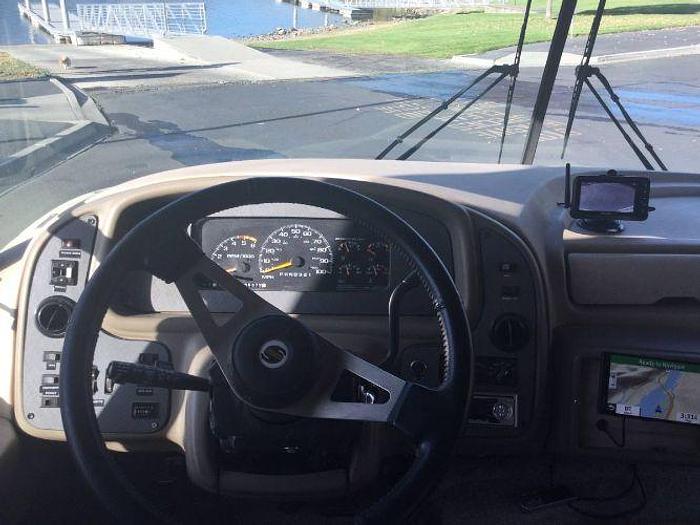 Used 2002 National Dolphin 5320