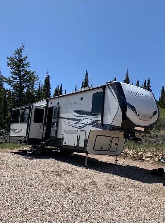 Used 2023 Keystone Montana High Country 331RL