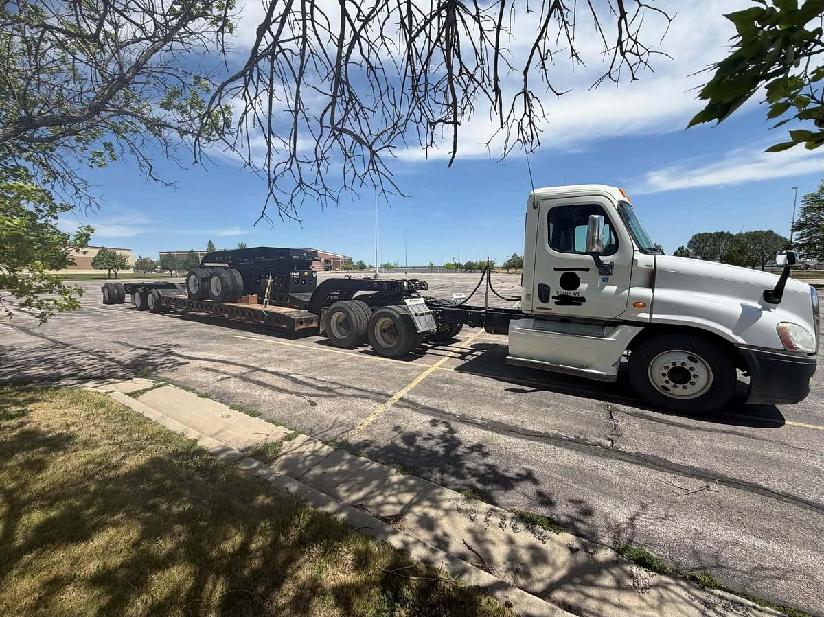 Used 2009 Freightliner Cascadia w/ 1985 Siebert 65-Ton RGN Package