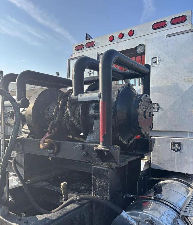 Used 2006 Kenworth T800 Wide Nose Day Cab Semi Truck