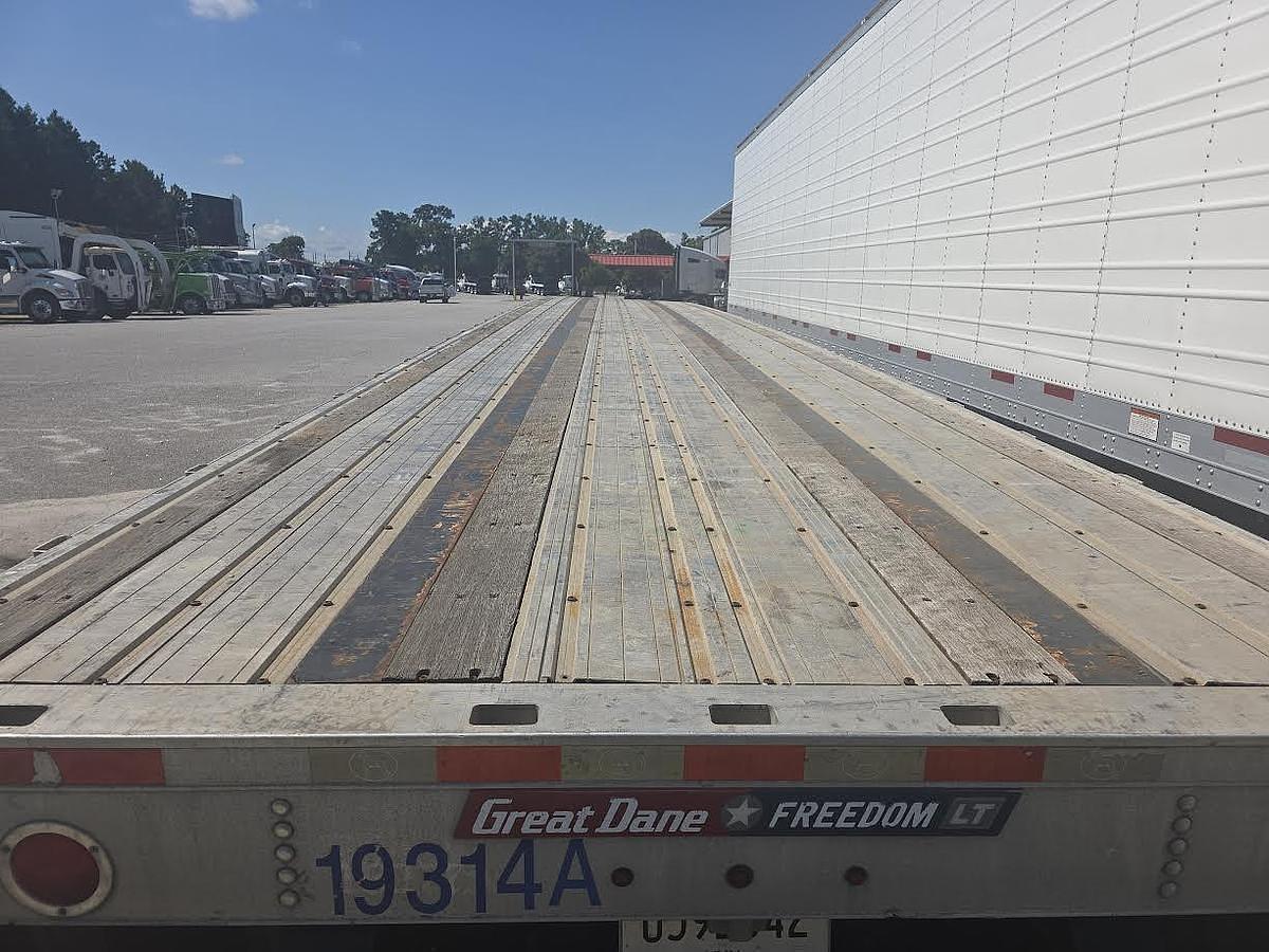 Used 2016 Great Dane Flatbed Trailer
