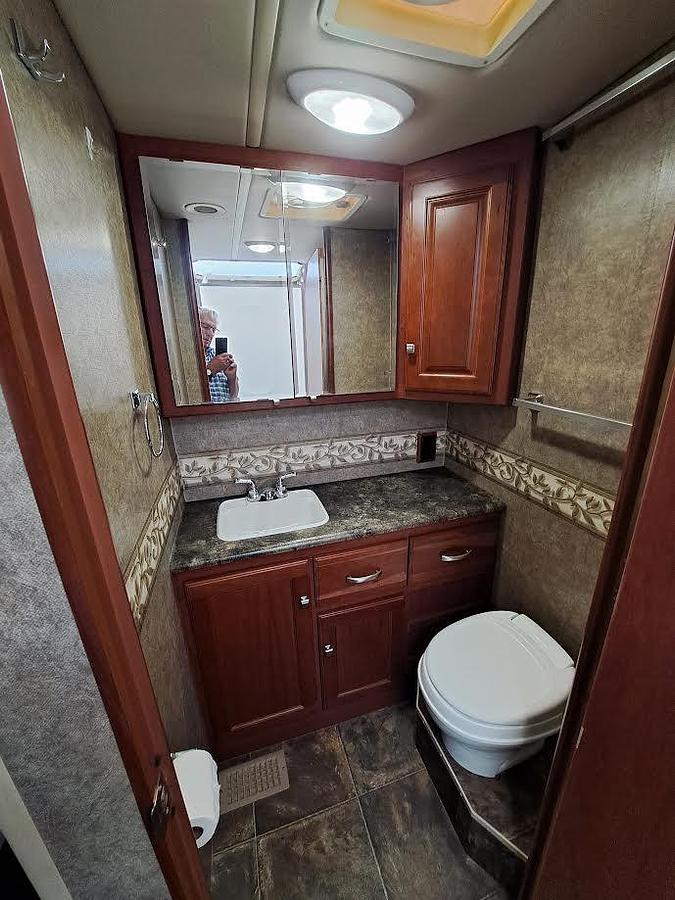 Used 2013 Itasca Sunstar 30T Class A Motorhome