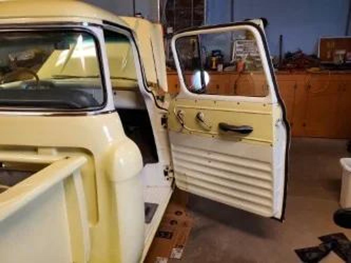 Used 1957 Chevrolet 3200