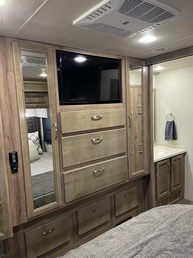 Used 2019 Jayco Seneca 37TS Class C Motorhome
