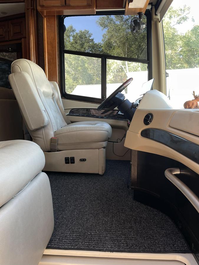 Used 2014 Tiffin Allegro Bus 37AP