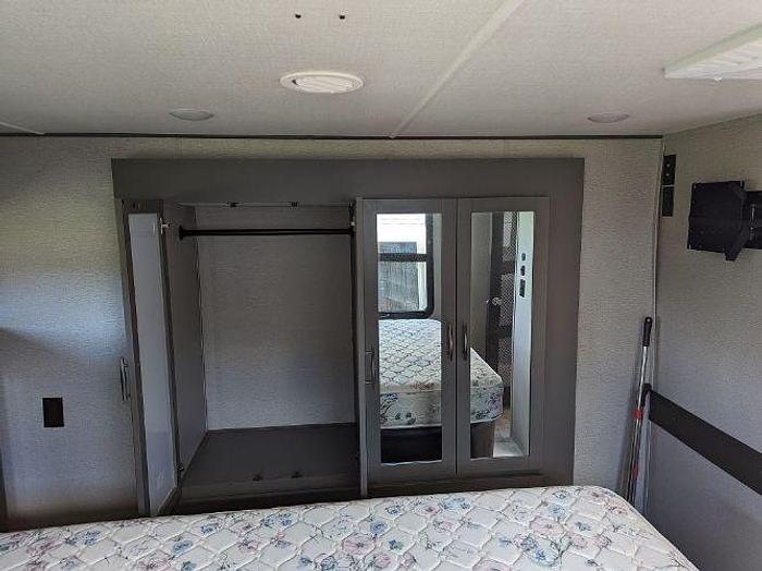 Used 2021 Grand Design Momentum 376THS