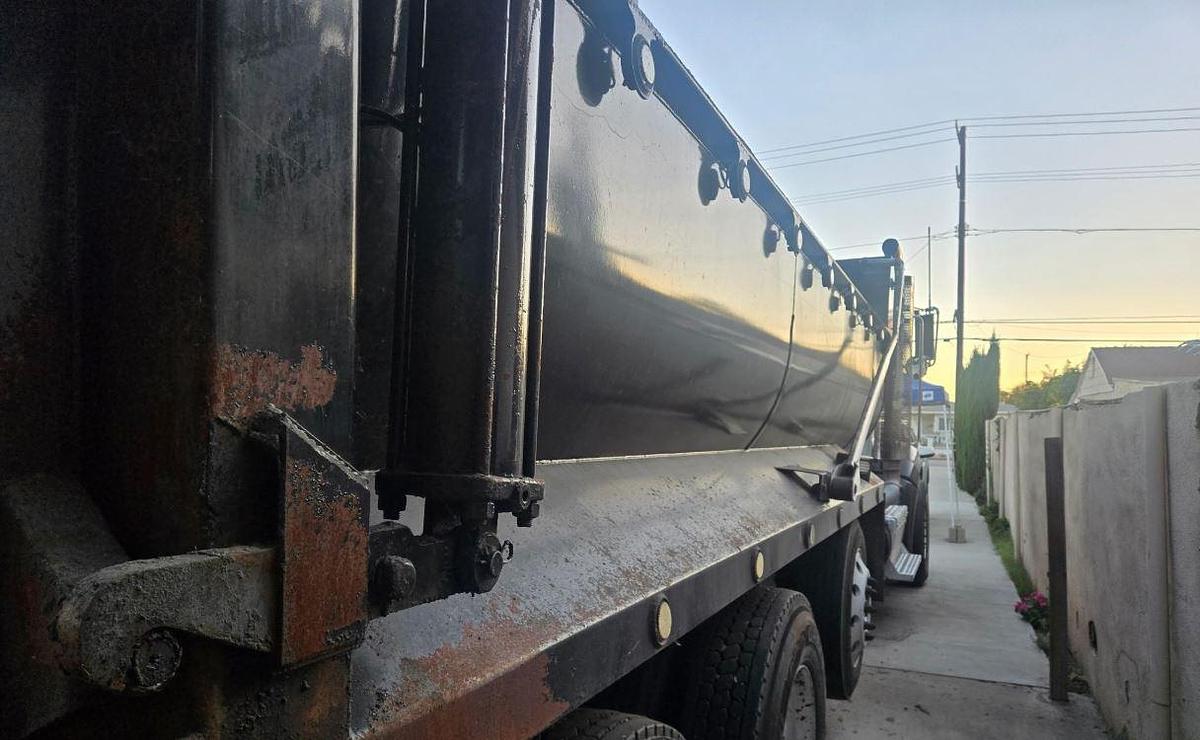 Used 2013 Peterbilt 386 Dump Truck