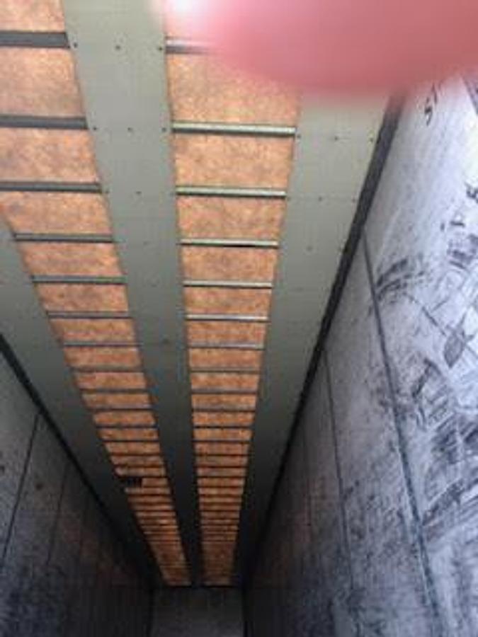 Used 2009 Wabash Enclosed Trailer