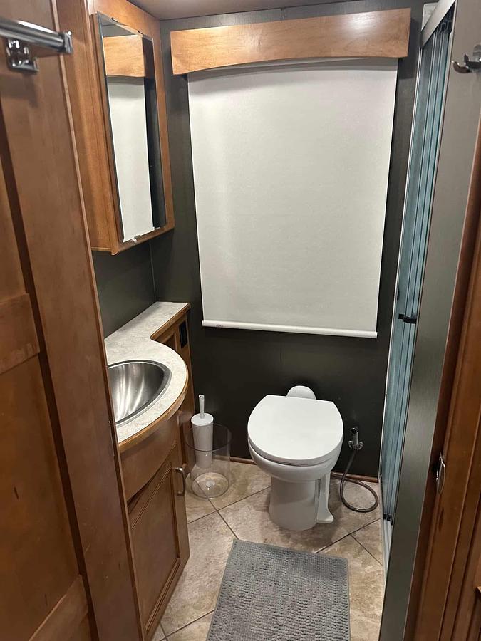 Used 2018 Winnebago Forza 38W Class A Motorhome