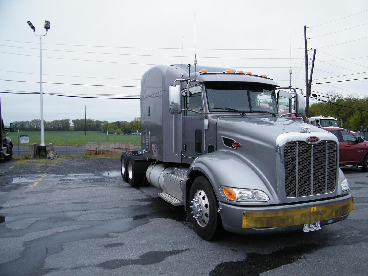 Used 2014 Peterbilt 385