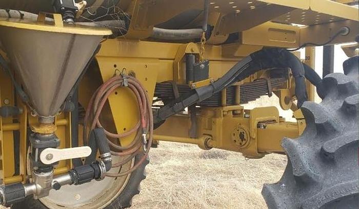 Used 2004 AG-CHEM ROGATOR 864